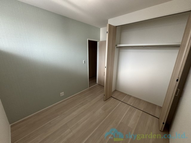 小田原市中新田　未入居戸建　全2棟1号棟の洋室