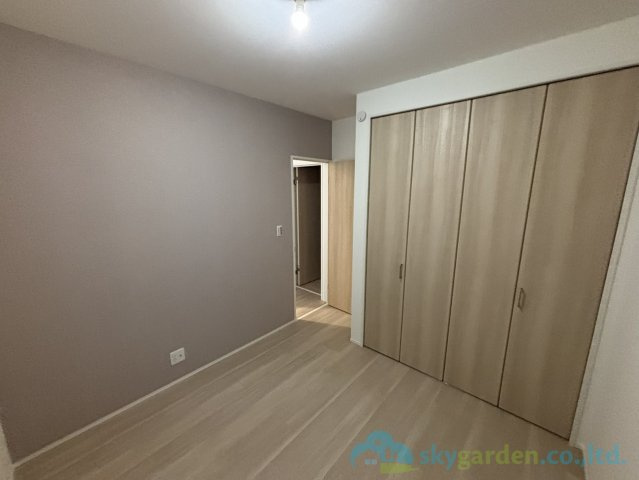 小田原市中新田　未入居戸建　全2棟1号棟の寝室