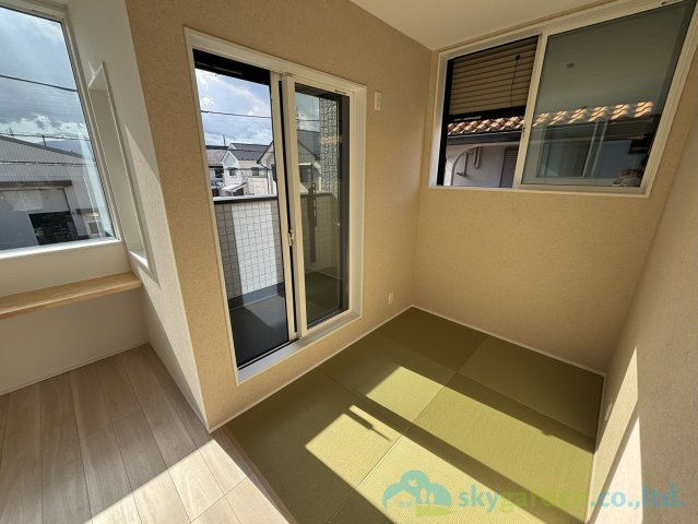 小田原市中新田　未入居戸建　全2棟1号棟の和室