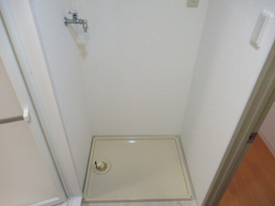 【その他】 | ライオンズテラス川越 | その他：洗濯機置場     （2025年10月撮影）