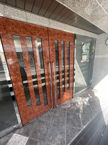 【エントランス】