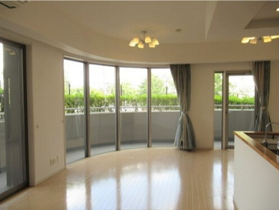 【居間・リビング】 | ライオンズヴィラッジオ玉川学園フォレストレジデンス