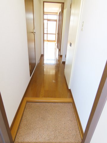 ブラッドの玄関