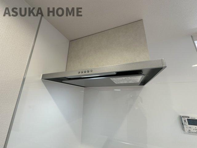 ナイスサンソレイユ横濱鶴ヶ峰のキッチン|お手入れも楽々できるシンプルな構造になっているので、お掃除時の時も安心ですね。