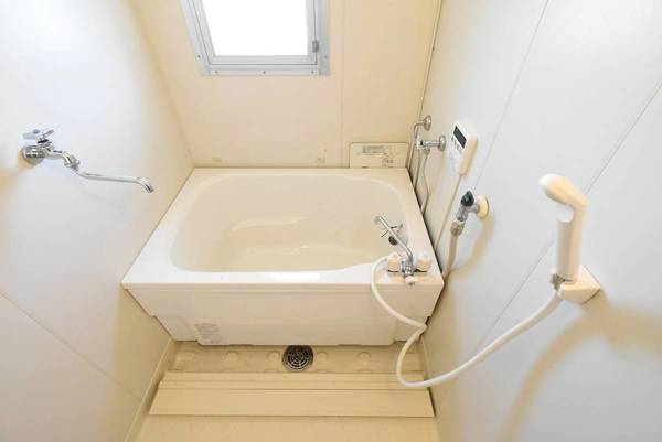 ビレッジハウス鴻野山1号棟の浴室|ビレッジハウスの同一物件・同一タイプの間取りの写真です