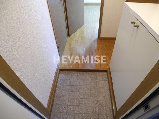 コーポひかりの玄関|※同物件反転タイプの写真でございます※現況を優先します※