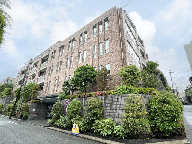 ヴァリウス代沢の画像