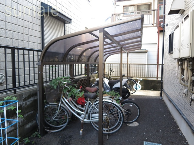 ヴェルドミールのその他共用部分|屋根付き駐輪場があります♪