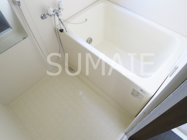 ヴェルドミールの浴室|追い炊き機能付きバスルームです。