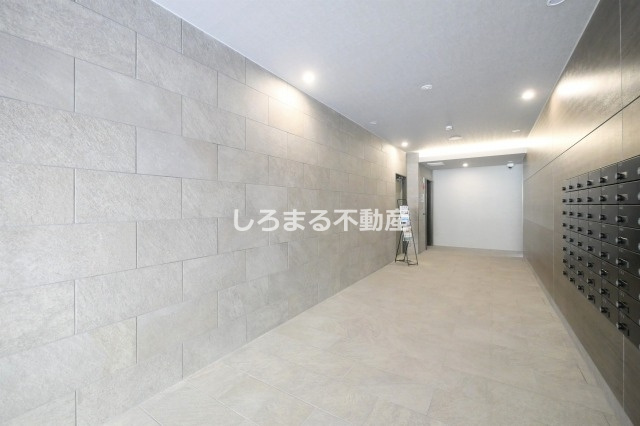 アーバネックス南森町WESTのロビー