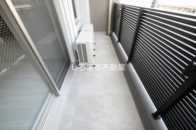 アーバネックス南森町WESTのバルコニー