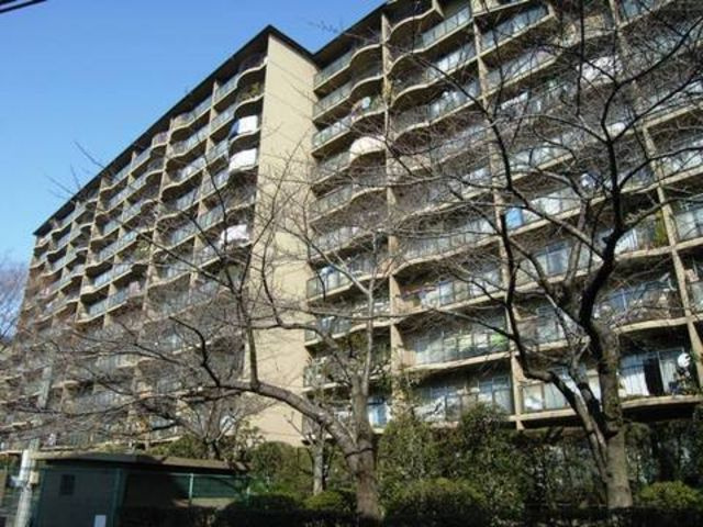 メゾン千里丘K棟の外観