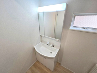 【独立洗面台】 | 高槻市野田1丁目　新築戸建　4区画 | 同仕様内観写真