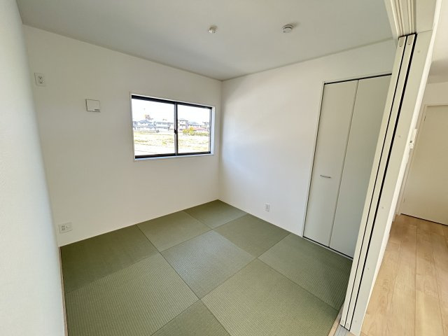 小松島市大林町字金岡建売①の和室