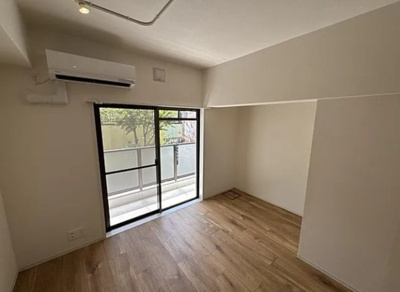 【居間・リビング】 | コスモリード練馬豊玉北 | 14.9帖のきれいなLDK。