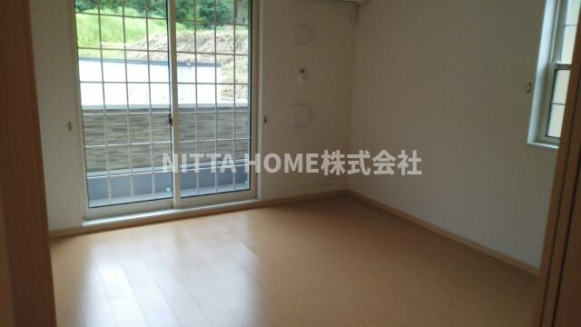 メゾン・城ノ下Ｂのバルコニー|南向きの日当たり良好バルコニー◆