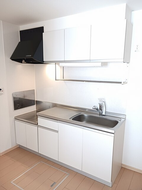 メゾン・城ノ下Ｂのキッチン|部屋が広くとれるオープンキッチンです◎