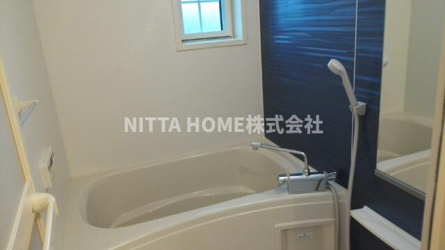 メゾン・城ノ下Ｂの浴室|追い焚き、浴室乾燥機付きのバスルームです♪