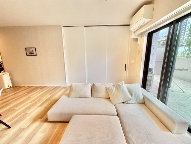 ジオ桃山台レジデンスの居間・リビング