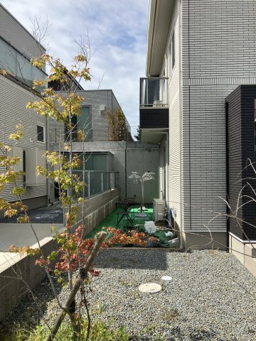 岸の丘町　中古戸建て（一条工務店施工）の庭