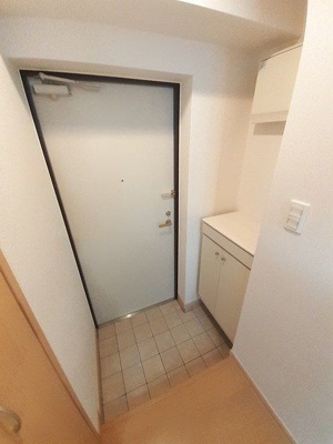 【玄関】 | カーサ ボニータ | 収納もある玄関です