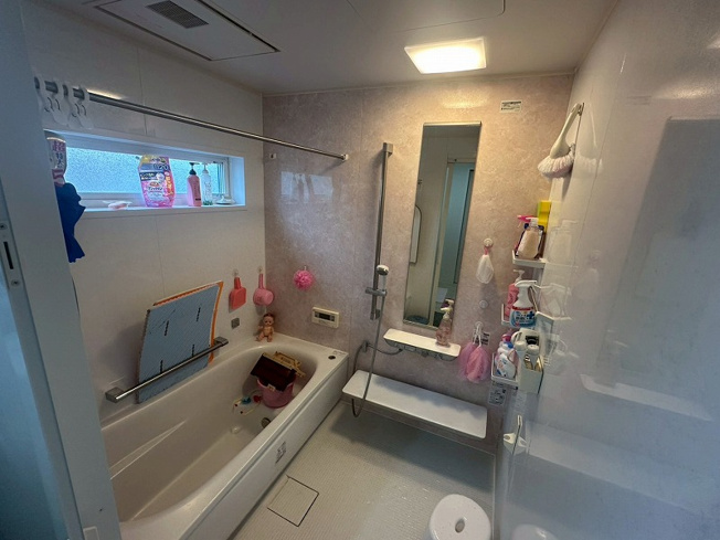 【浴室】 | 古曽志町中古戸建 | お風呂も広々としています