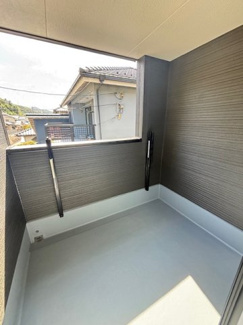 【バルコニー】 | 佐伯区五月が丘3丁目　全２区画　NO2 | 広いルーフバルコニーは雨の日も安心！