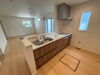 【キッチン】 | 佐伯区五月が丘3丁目　全２区画　NO2 | 機能的なシステムキッチン☆オール電化