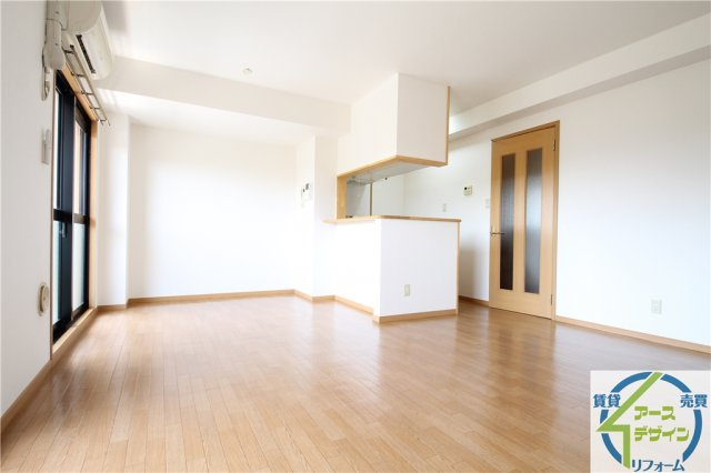 クレモナ山手の居間・リビング|※類似部屋