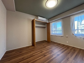 エクセルヴュー御崎公園の洋室