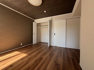 エクセルヴュー御崎公園の洋室