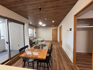 エクセルヴュー御崎公園の居間・リビング