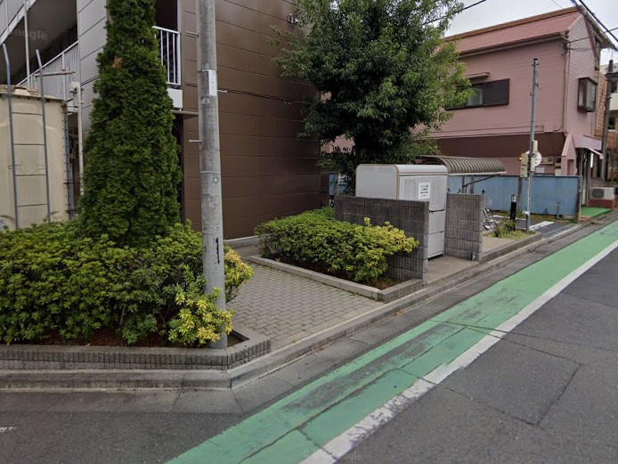レオパレスケーンのエントランス