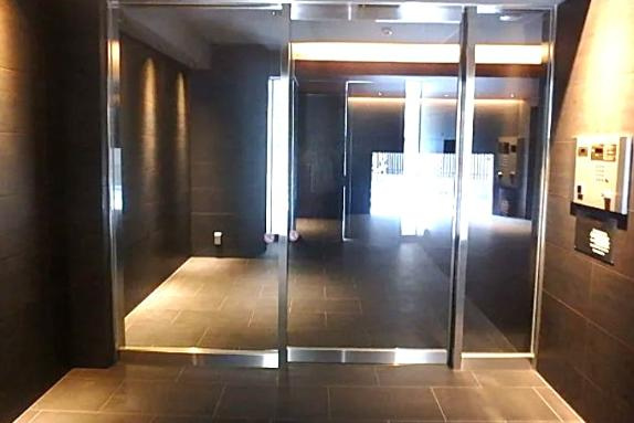 プレール・ドゥーク板橋のエントランス