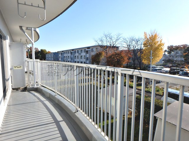 東村山青葉町住宅3号棟のバルコニー