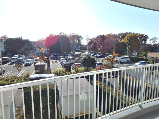 東村山青葉町住宅3号棟のバルコニー
