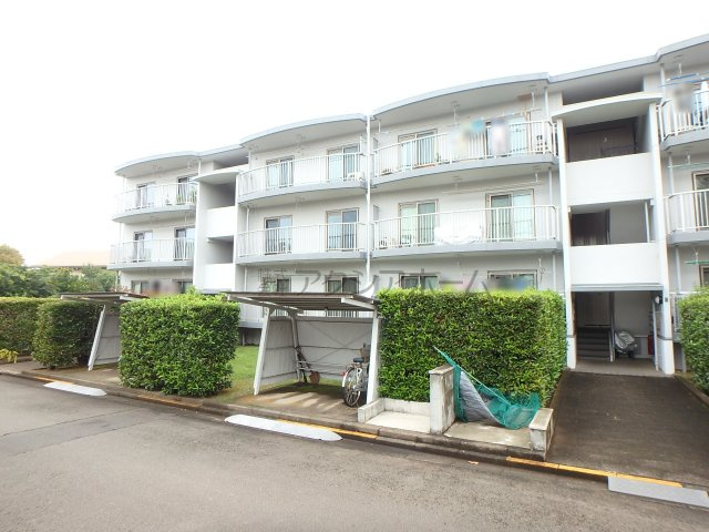 東村山青葉町住宅3号棟の外観