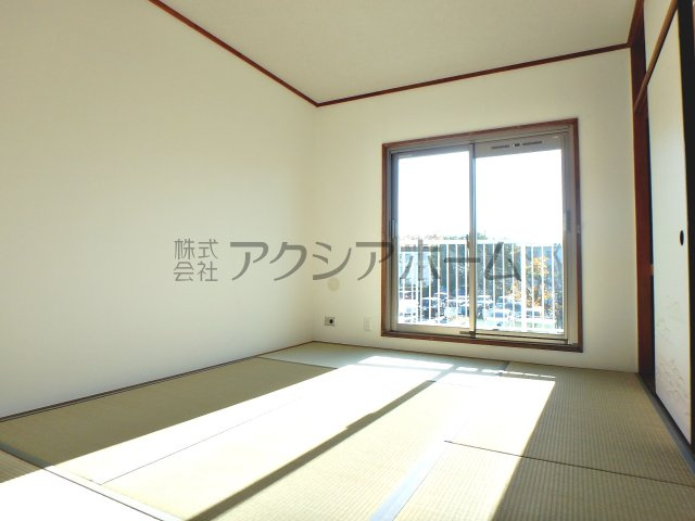 東村山青葉町住宅3号棟の和室|和室6.0帖