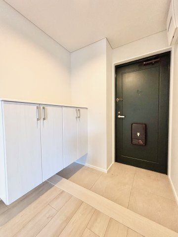 真栄マンション緑ヶ丘の玄関