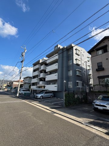 真栄マンション緑ヶ丘の外観