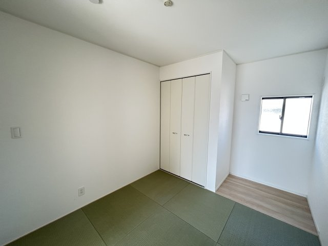 小松島市大林町字金岡建売③の和室
