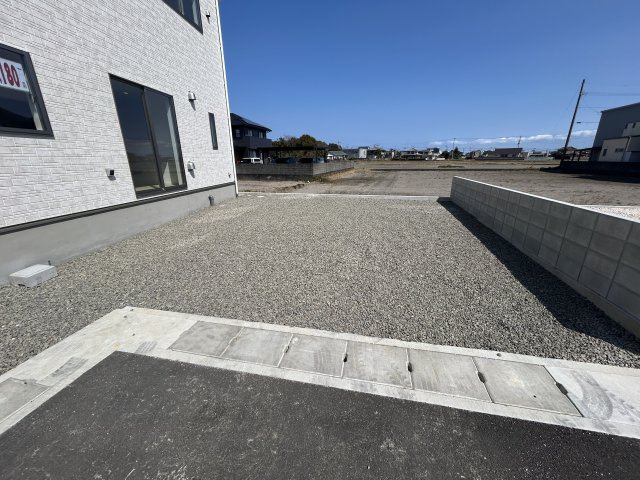 小松島市大林町字金岡建売③の駐車場