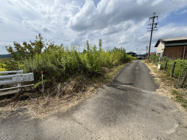 土地　溝口中の前面道路含む現地写真