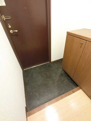 オーシャンビュー壱番館の玄関