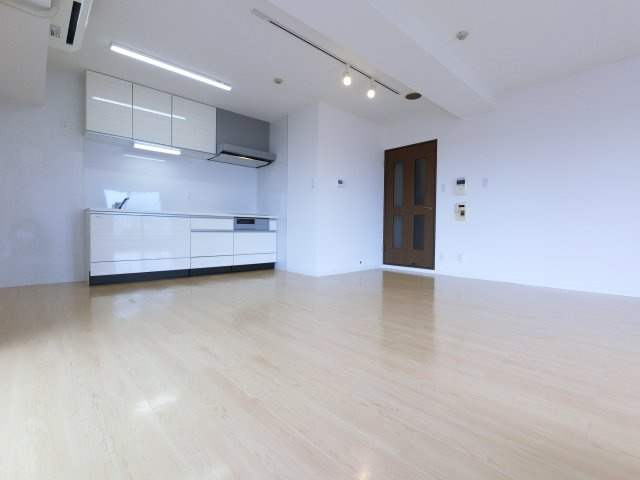 オーシャンビュー壱番館の居間・リビング