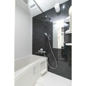 フラシア鶯谷の浴室