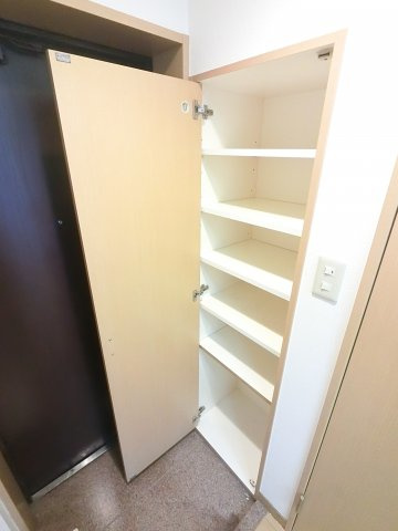 サンライズの収納