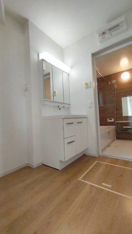 神戸市垂水区星が丘　新築戸建ての洗面所