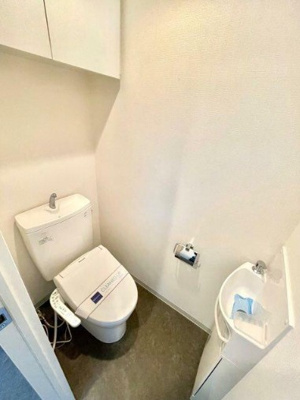 【トイレ】 | レジディア中落合Ａ棟 | 温水洗浄便座。