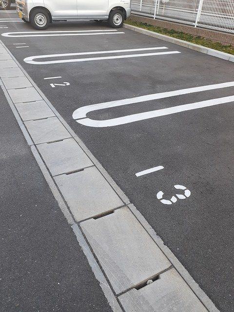 ジオ　クォーレの駐車場